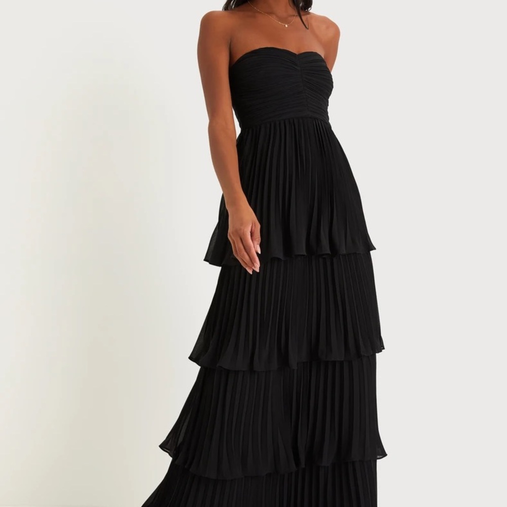 Lulu’s Seriously Sensational Black Strapless Tiered Maxi Dress